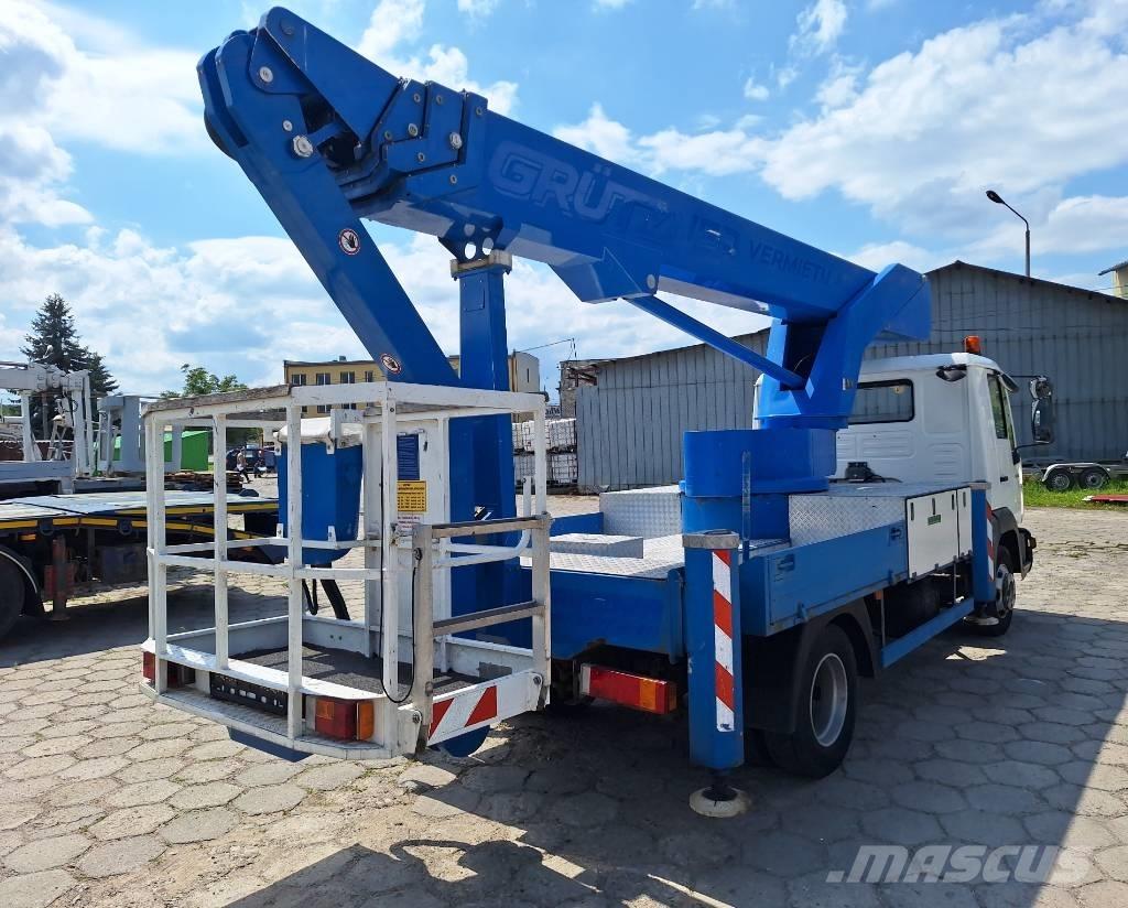 Bison TKA 30 KS Моторизирани платформи с талига