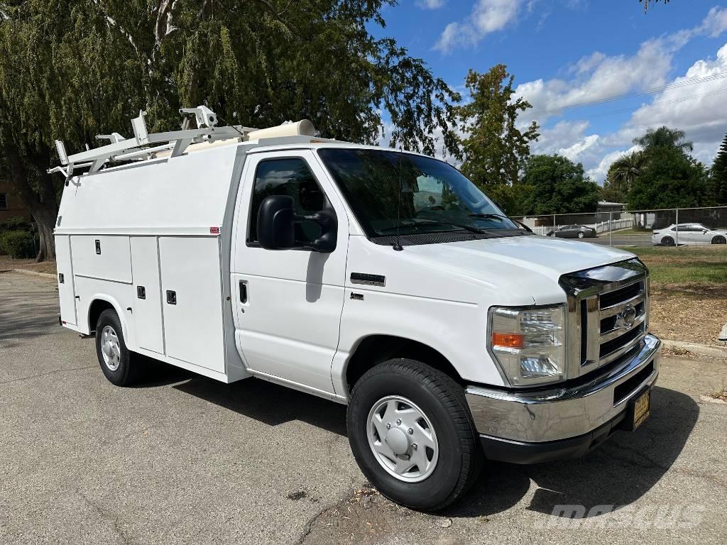 Ford E 350 Пикапи