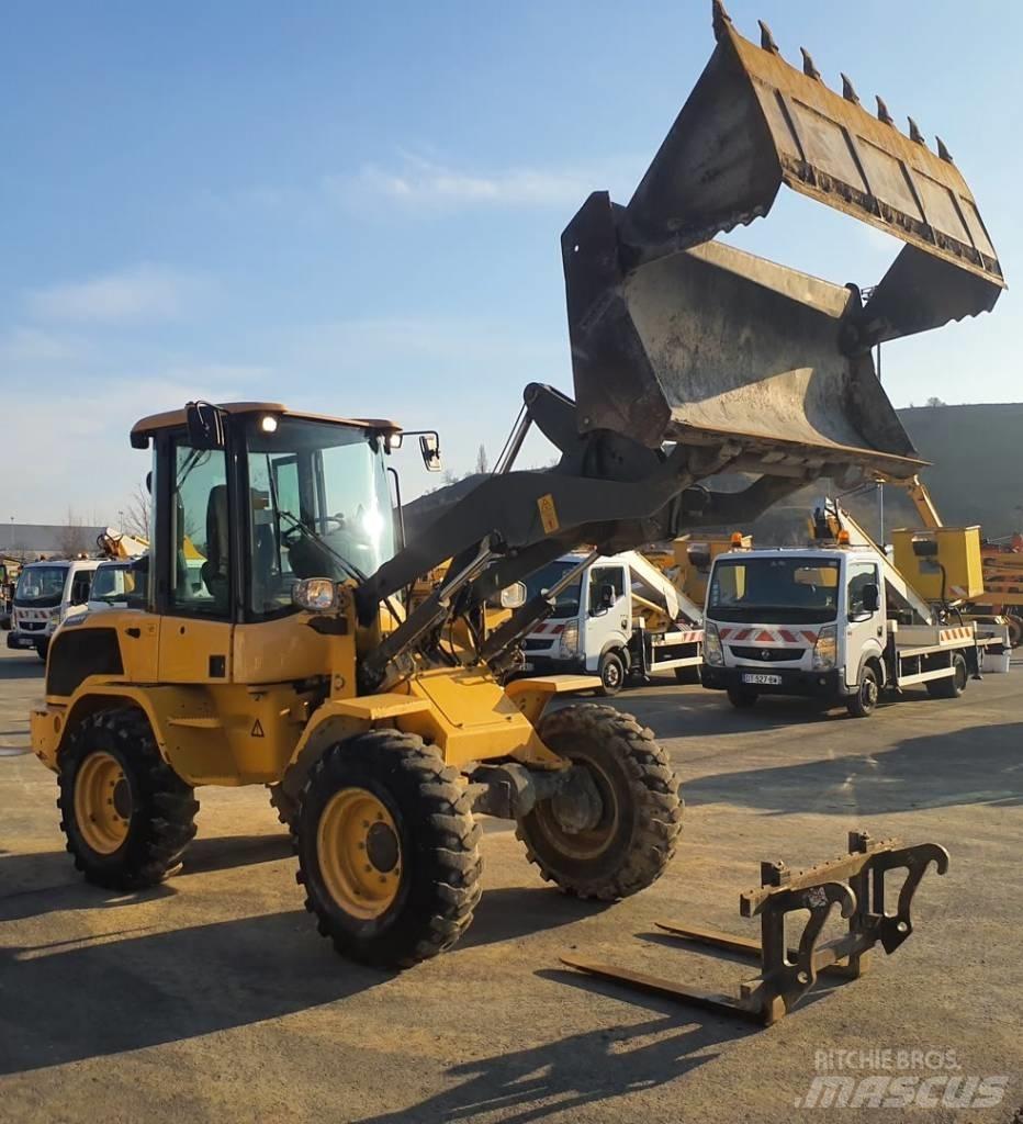 Volvo L30G Колесни товарачи