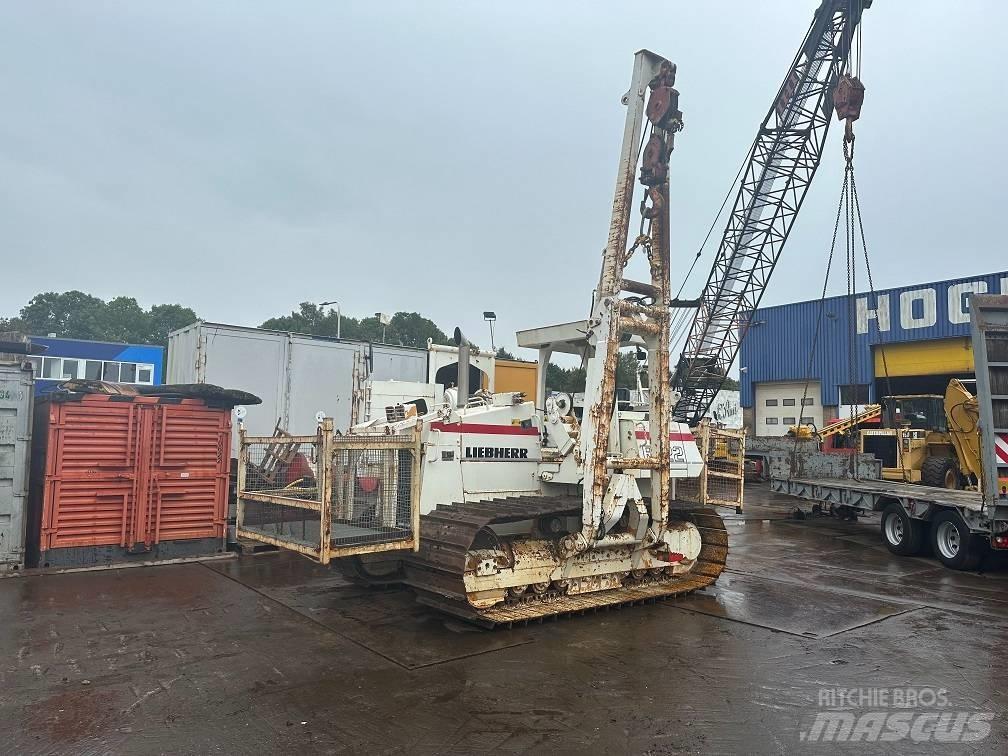 Liebherr RL 22 B Тръбополагащи булдозери