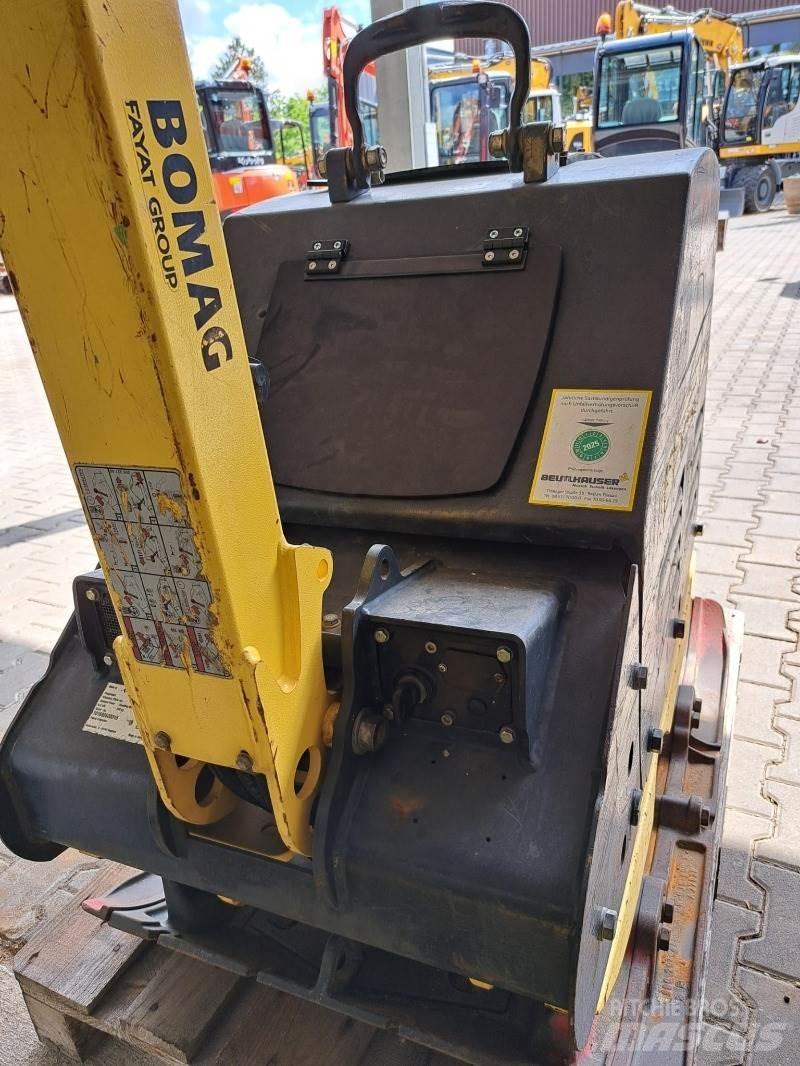 Bomag BPR 70/70 D Уплътнители за плочи
