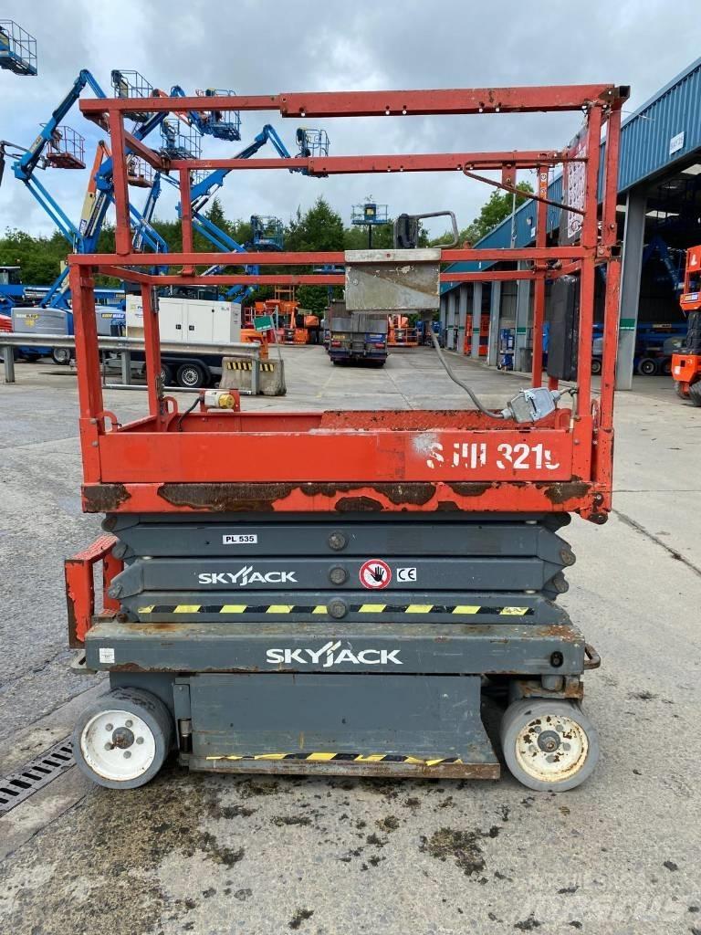 SkyJack SJ 3219 Ножични работни платформи