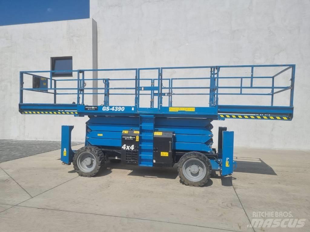 Genie GS 4390 - R304 Ножични работни платформи