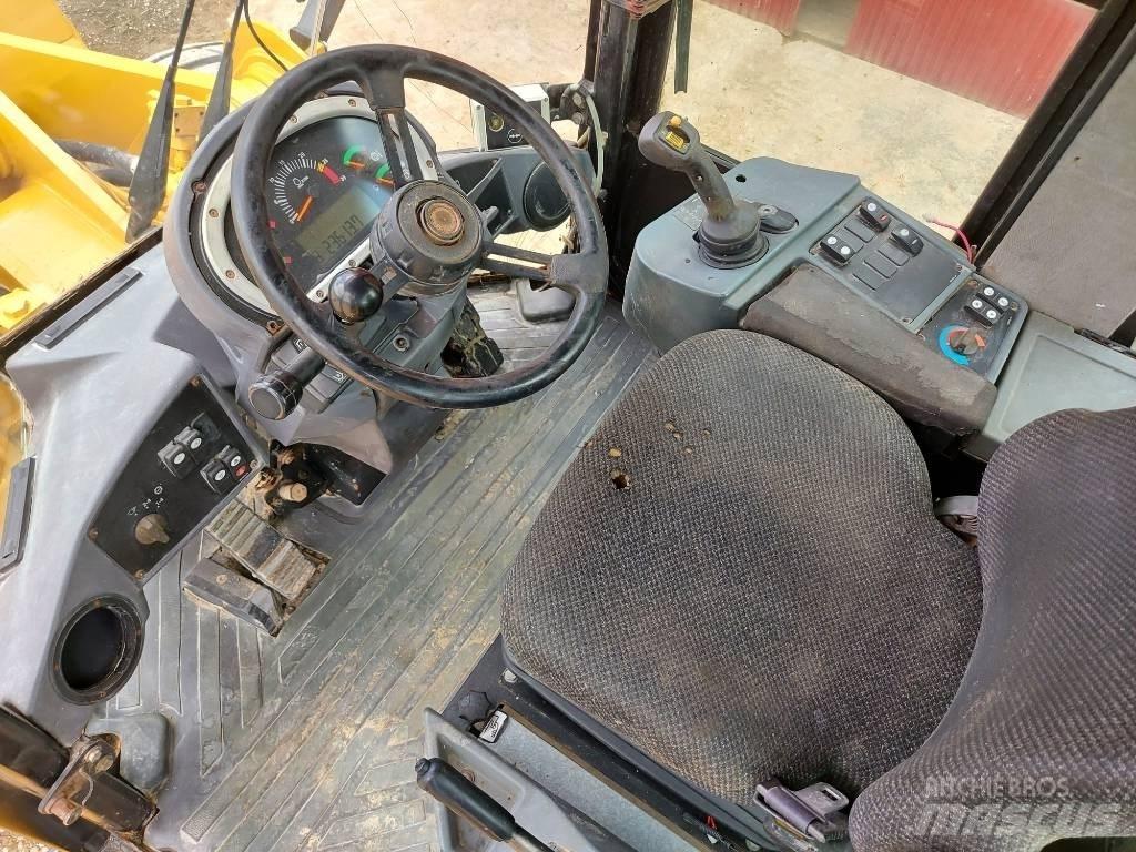 CAT 938 H Колесни товарачи