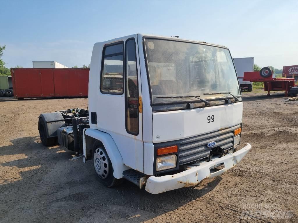 Ford CARGO 0713 Други