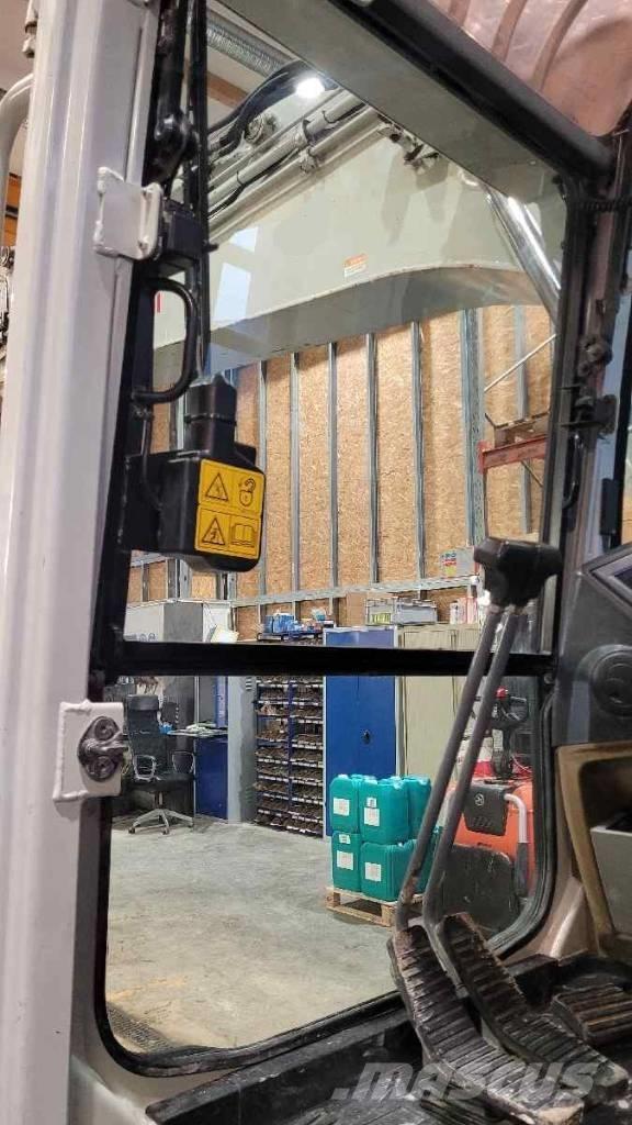 Takeuchi TB 2150 R Верижен екскаватор