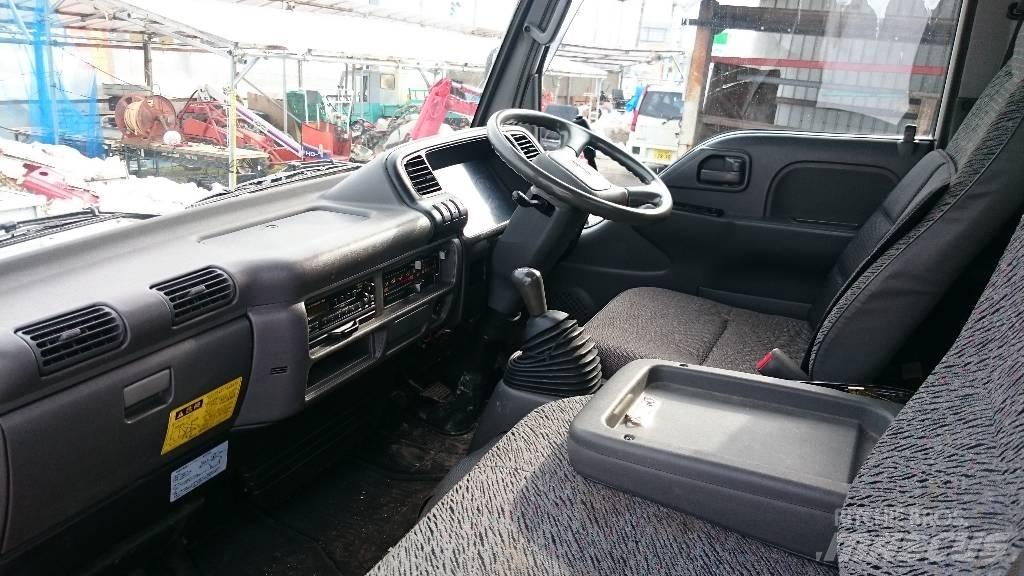 Isuzu KC-NKR66ED Самосвал