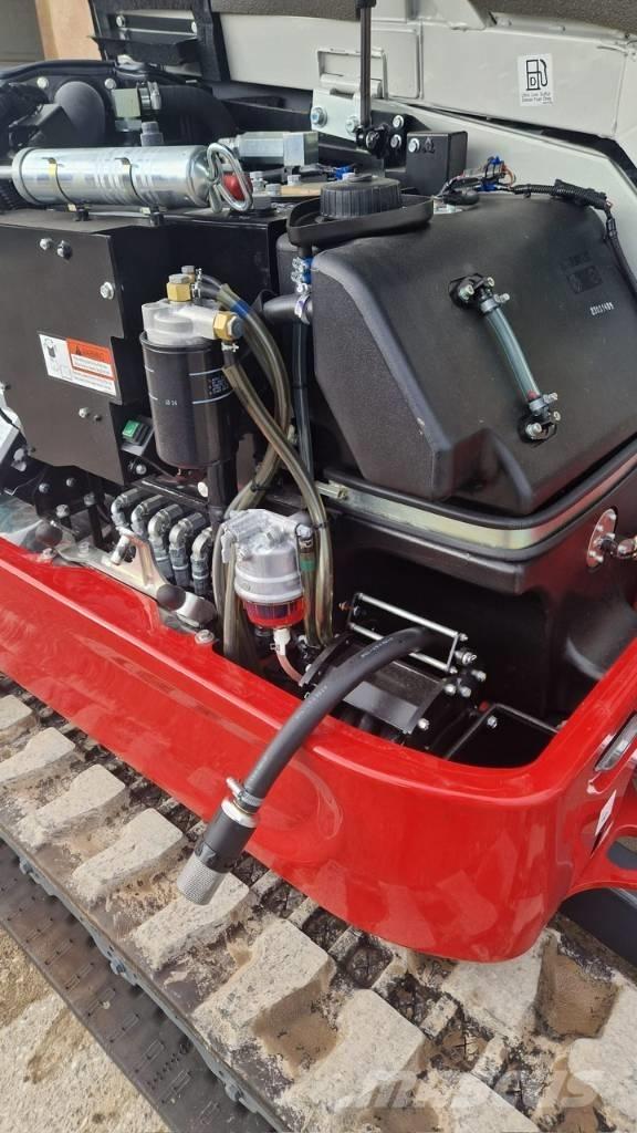 Takeuchi TB 350 R Средни екскаватори 7т - 12т