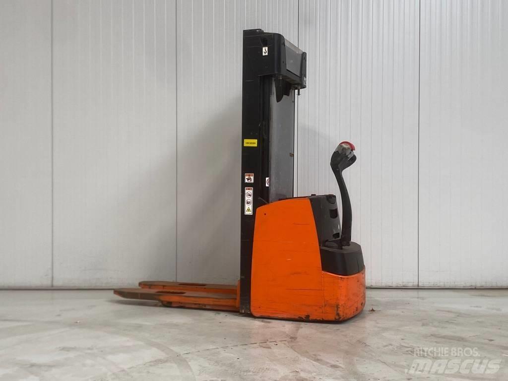 Hyster S1.4 Колички високоповдигачи с теглич