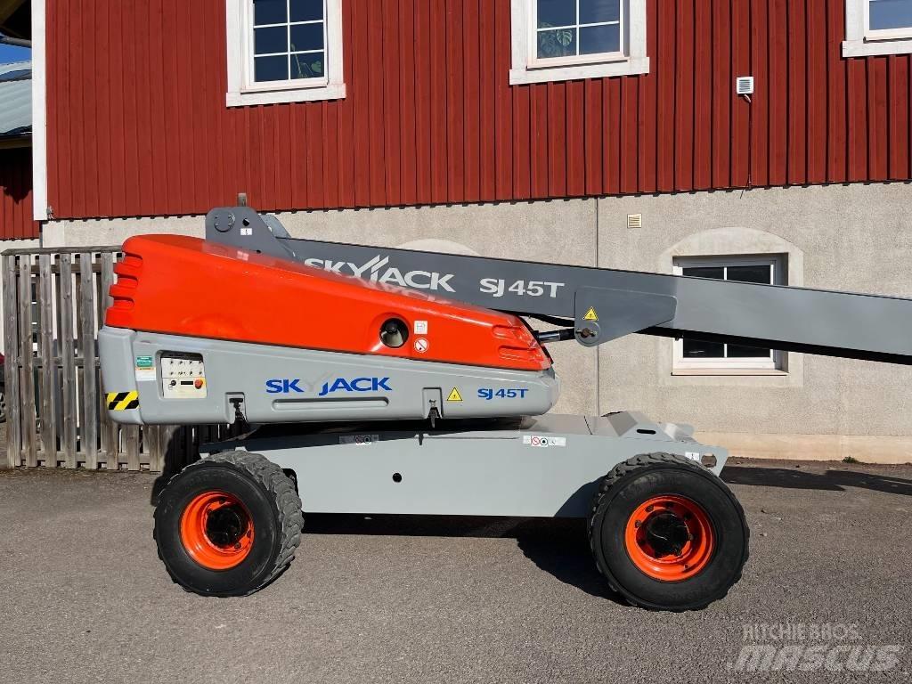 SkyJack SJ 45 T Телескопични повдигачи
