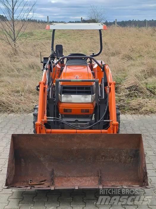 Kubota GL 25 Компактни трактори