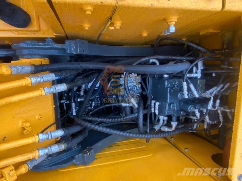 Hyundai 150W -7 Колесни екскаватори