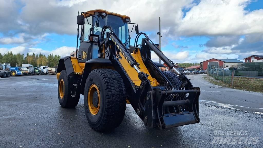 JCB 426 HT Колесни товарачи
