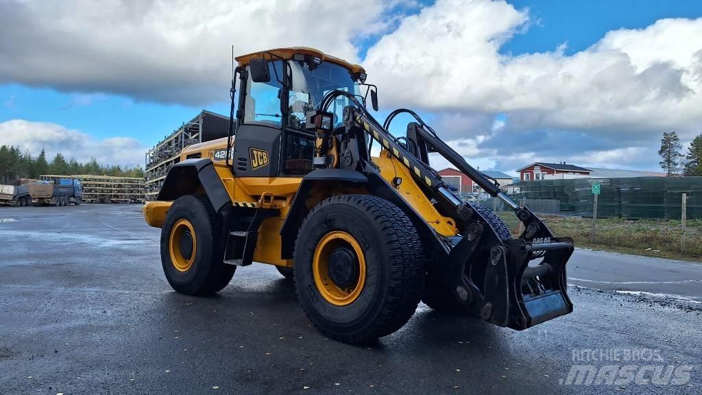 JCB 426 HT Колесни товарачи