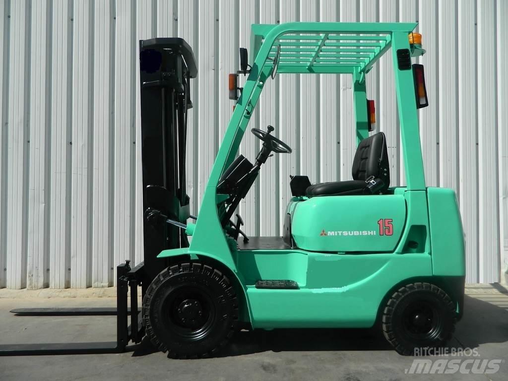Mitsubishi FD15 Дизелови камиони