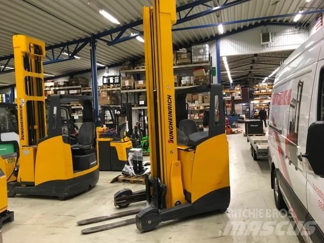 Jungheinrich ETV 214 Ретрак/ Високоповдигач с изместване на вилката напред