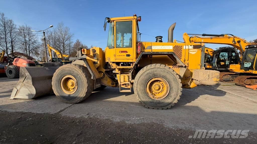 Volvo L 120 D Колесни товарачи