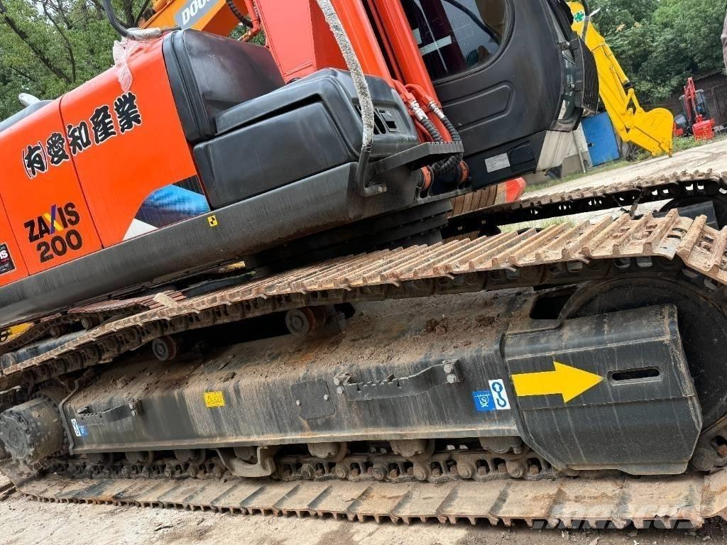Hitachi ZX 200 Верижен екскаватор