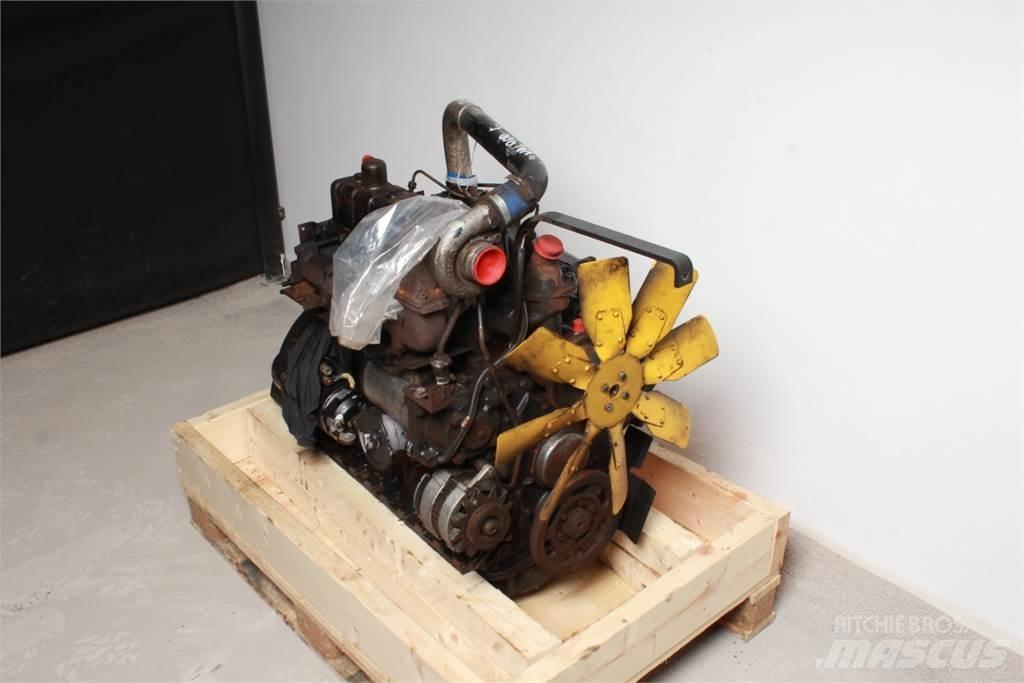 Valmet 900 Engine Двигатели