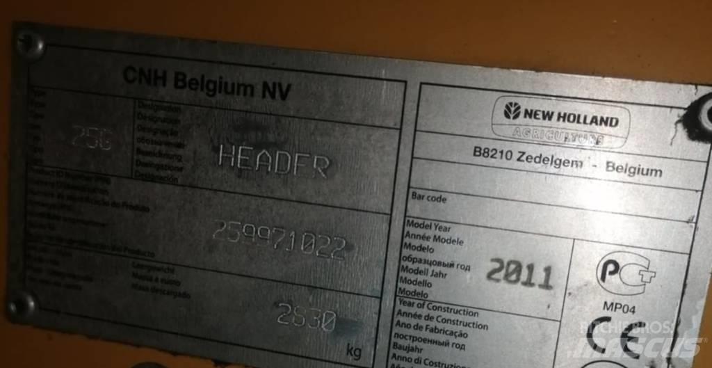 New Holland CX 8090 Комбайни