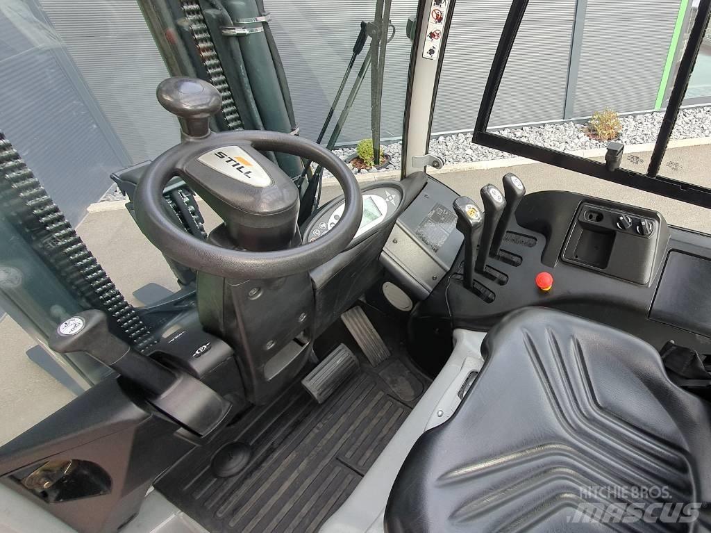 Still RX 60-30 Електрически вилични кари-повдигачи