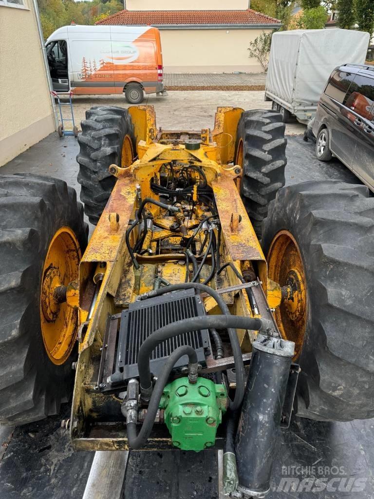John Deere 540 B Скидери
