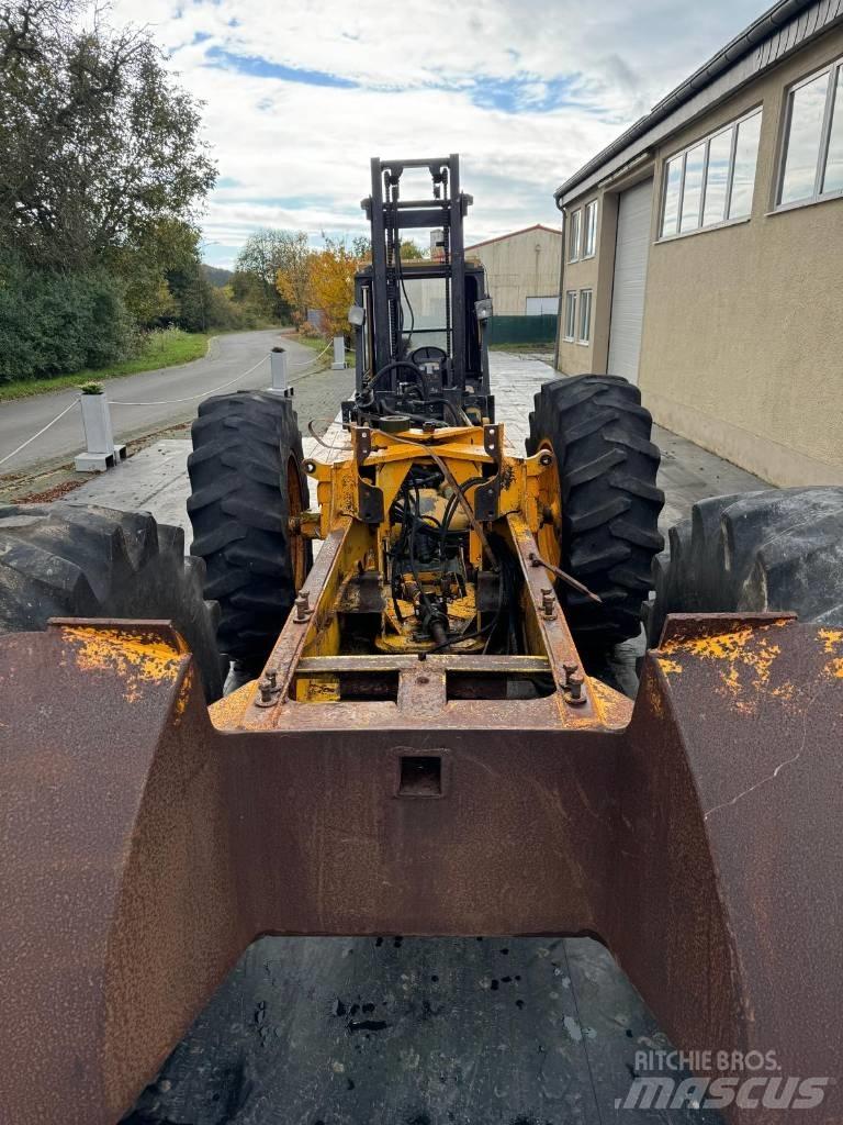 John Deere 540 B Скидери
