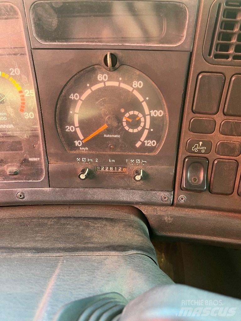 Scania P 94 L 310 Влекачи