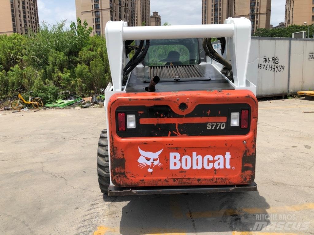 Bobcat S 770 Мини товарачи
