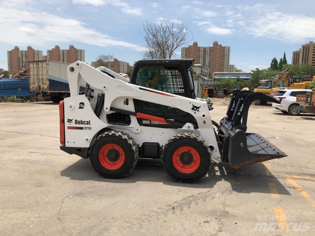 Bobcat S 770 Мини товарачи
