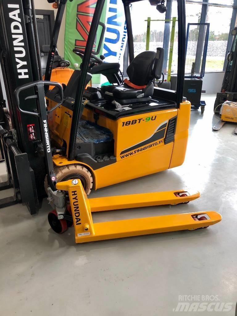 Hyundai 25HP Ръчно водими