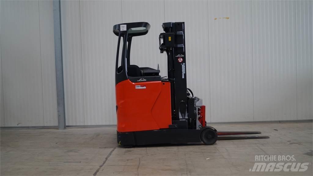 Linde R14HD Ретрак/ Високоповдигач с изместване на вилката напред