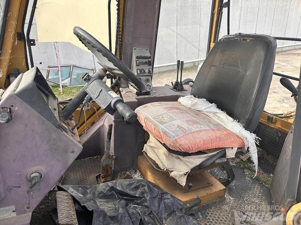 Fiat ALLIS BH4.5 Товарач със заден ексватор