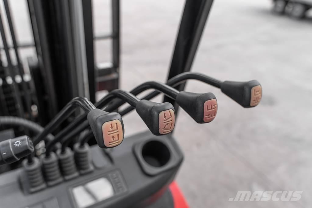Manitou MI 30 D Дизелови камиони