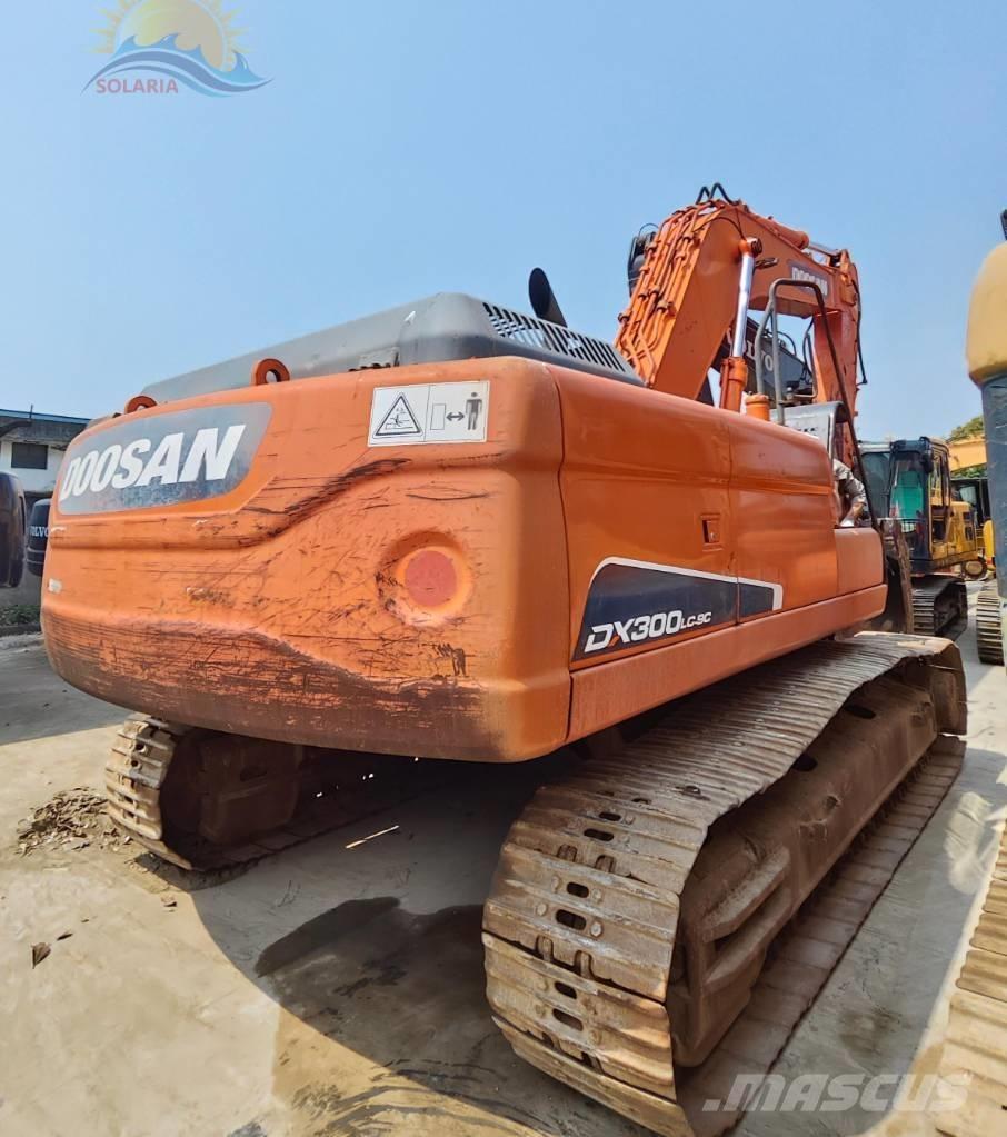 Doosan DX 300 LC Верижен екскаватор