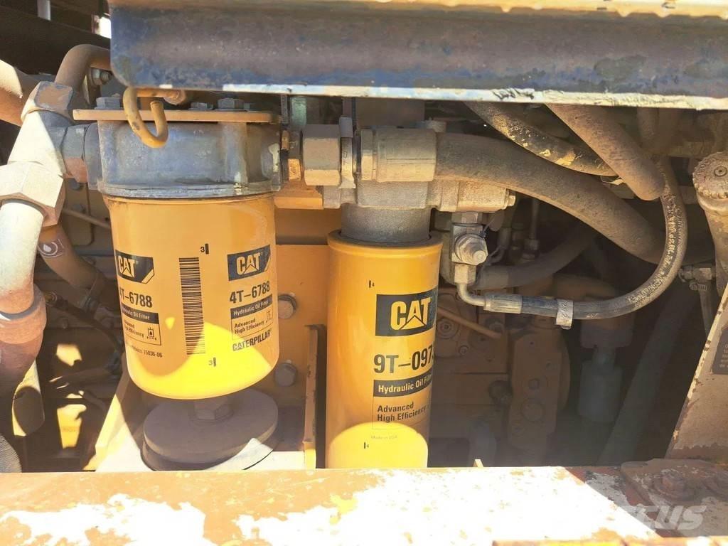 CAT 963C Верижен товарач