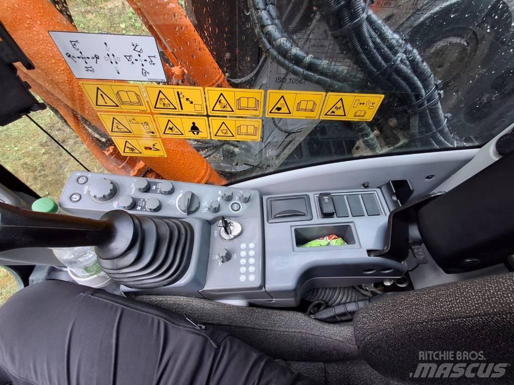 Hitachi ZX 225 US LC Верижен екскаватор