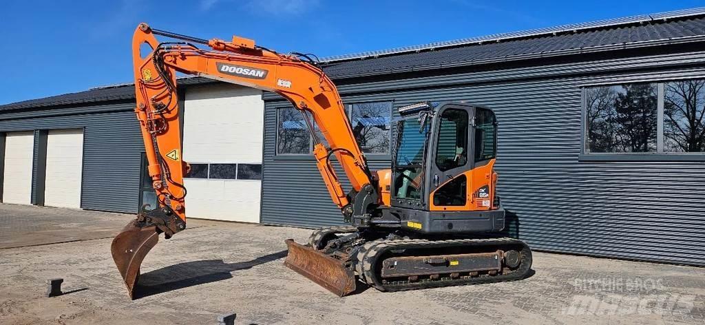 Doosan DX 85r -3 Средни екскаватори 7т - 12т