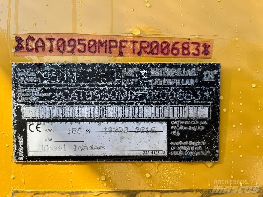 CAT 950M Колесни товарачи