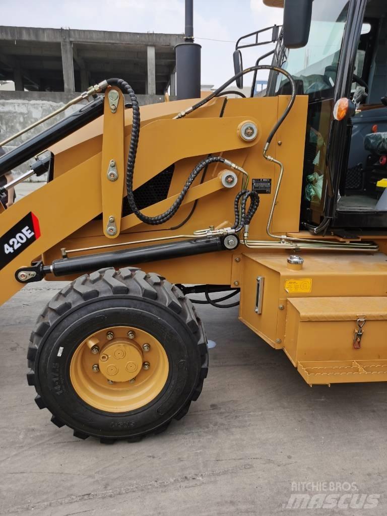 CAT 420 F Товарач със заден ексватор