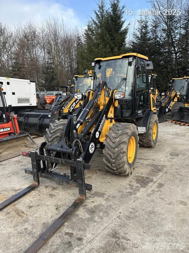 JCB 407 Колесни товарачи