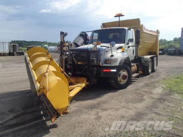 International 7400 Снегочистачки