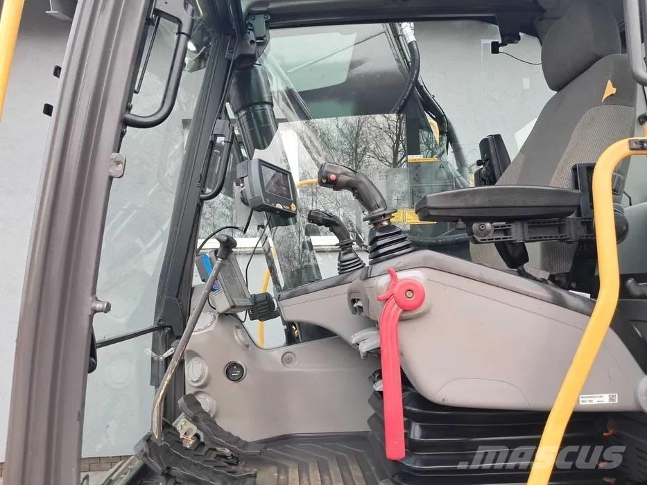 Volvo EC 220 DL Верижен екскаватор