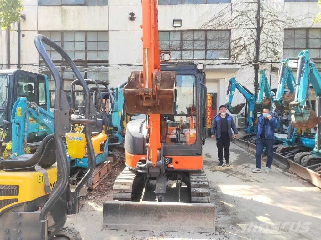 Hitachi ZX30 Мини екскаватори < 7 т