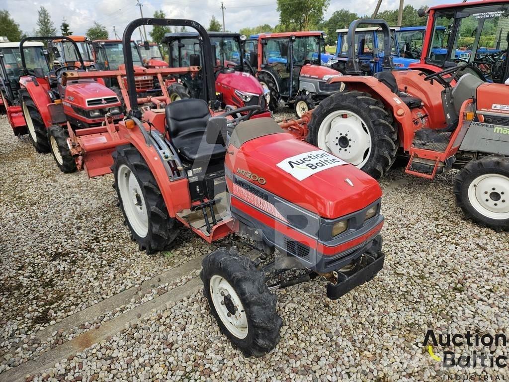 Mitsubishi MT200 Трактори