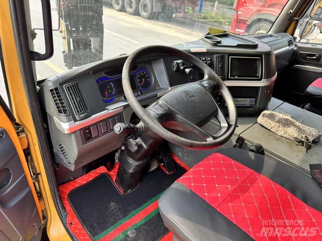 Sany STC1000T Всъдеходни кранове