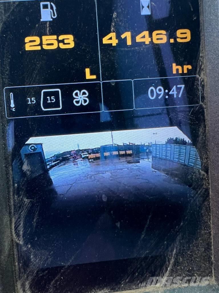 JCB JS 130 Верижен екскаватор