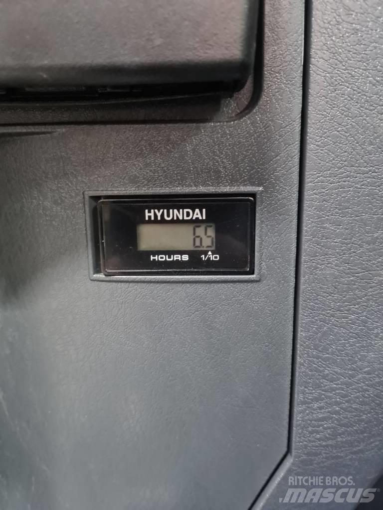 Hyundai R60CR-9A Мини екскаватори < 7 т