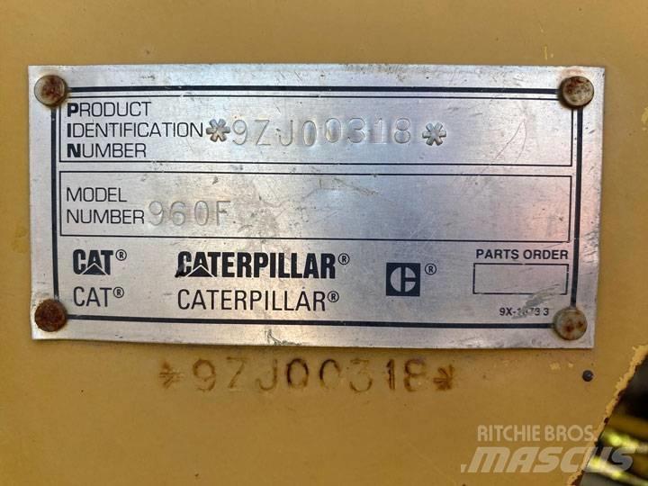 CAT 960F Колесни товарачи