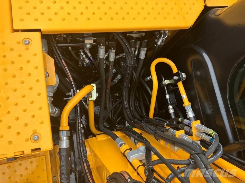 JCB JS145W Колесни екскаватори